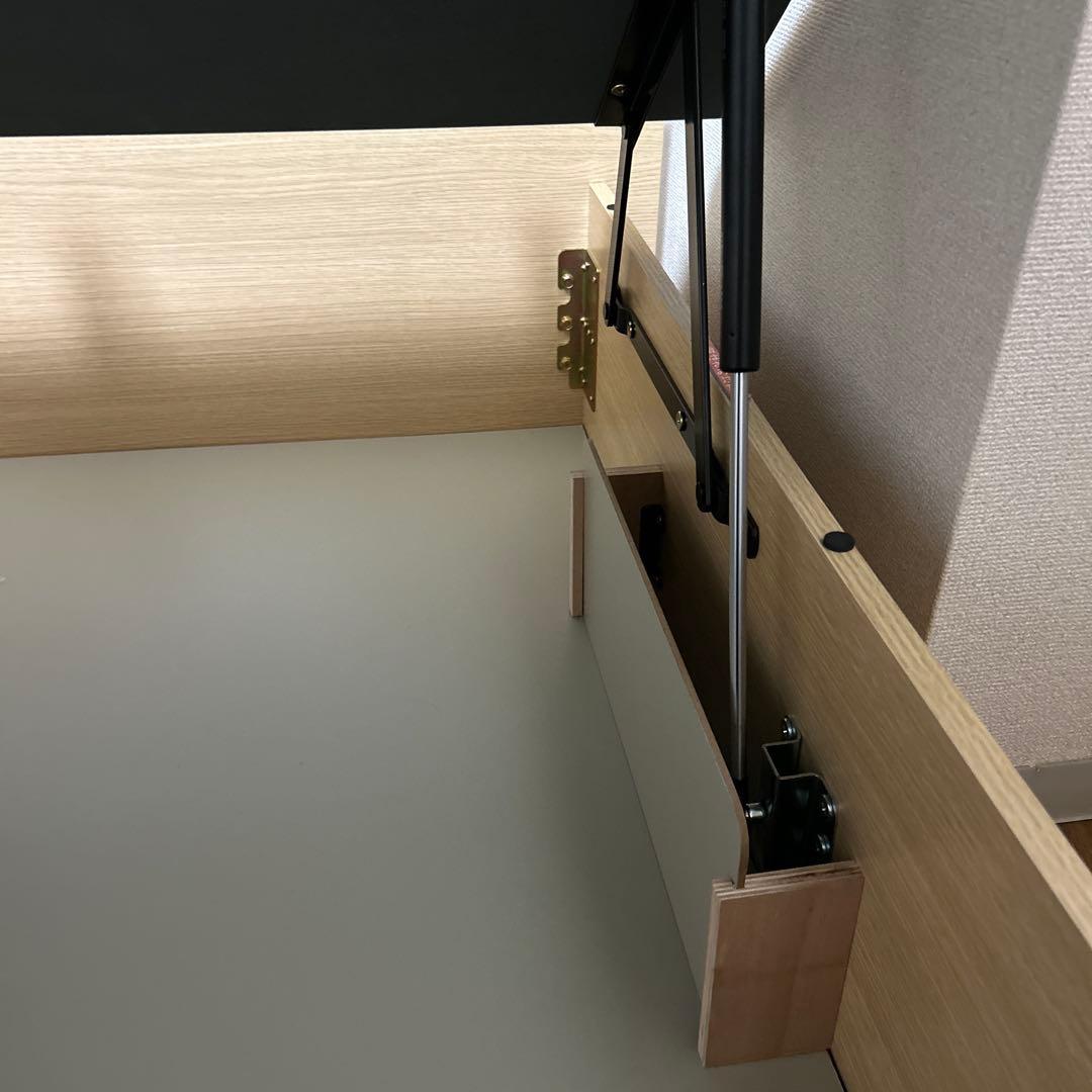 【送料込】クイーンサイズ ベッドフレーム 収納付き 油圧跳ね上げ式 木製