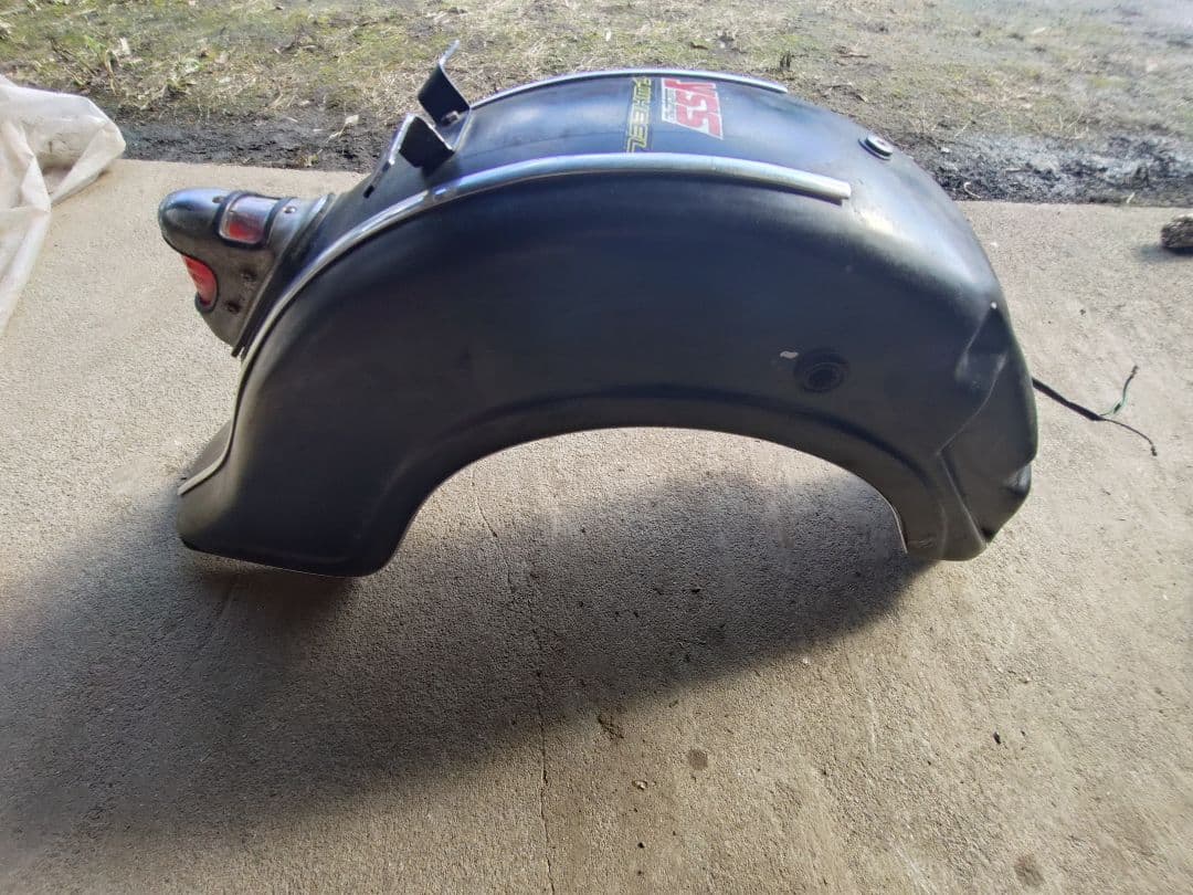 マグナ50 リアエスカルゴフェンダー