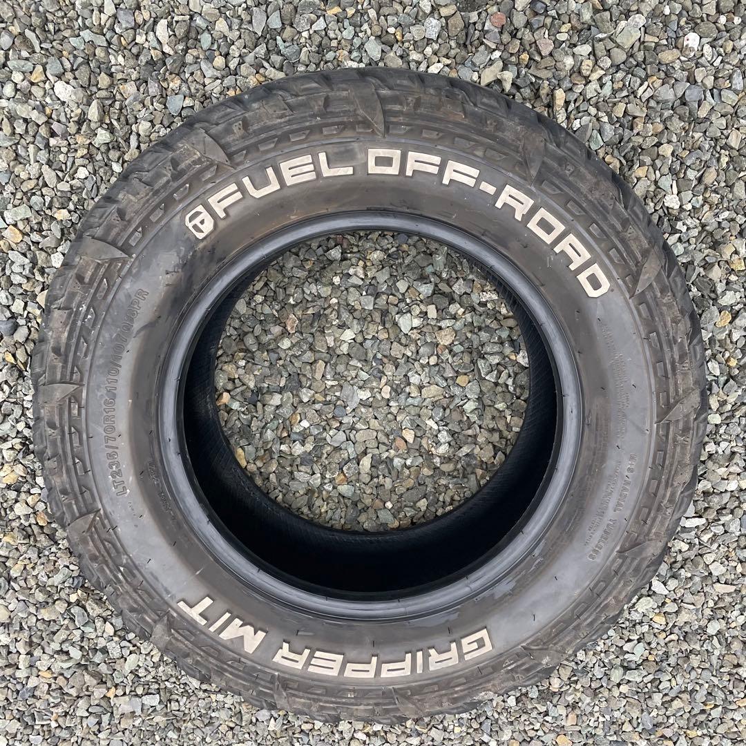 オフロードタイヤ　235/70R16 デリカ　MTタイヤ