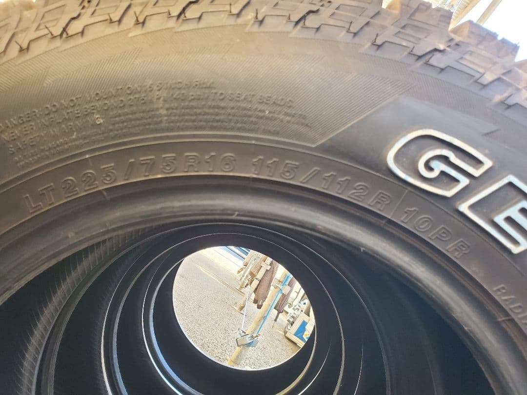 激安YOKOHAMA GEOLANDAR A/T 225/75R16インチタイヤ