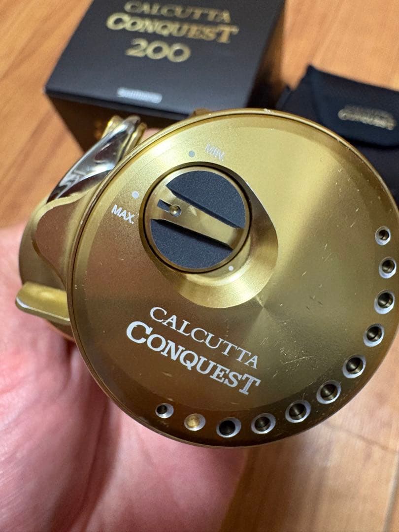 リール 21CALCUTTA CONQUEST 200