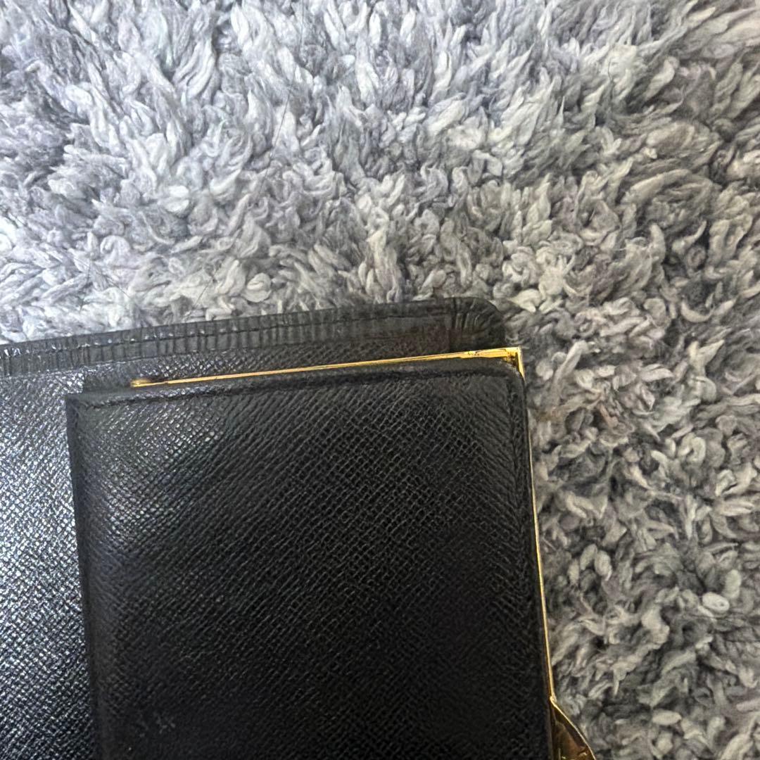 ルイヴィトン エピ ヴィエノワ がま口財布