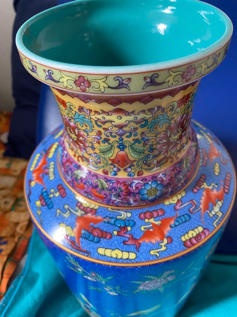 中国大清乾隆年製款洋彩軋道花鳥棒槌瓶サイズ高さ約42cm径19cm