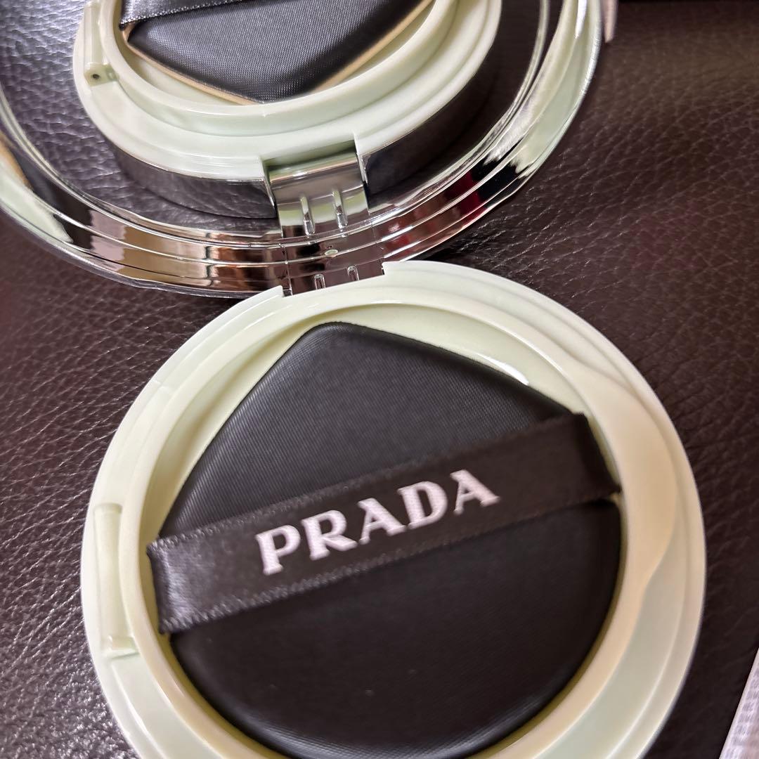 PRADA クッションファンデーション　LN10ケース付き プラダ