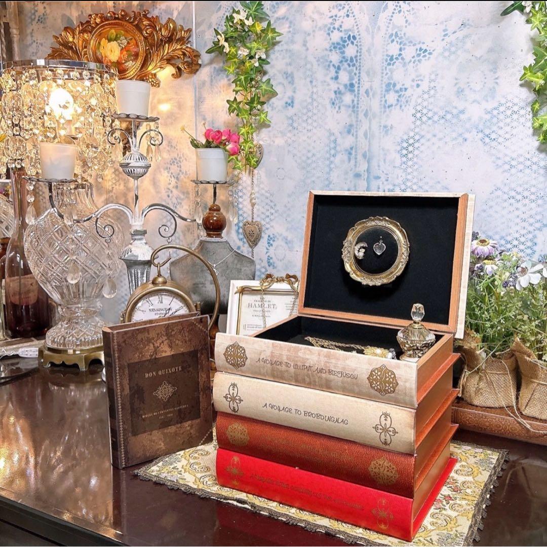 アンティークな部屋 Secret book（４段） アクセサリーボックス
