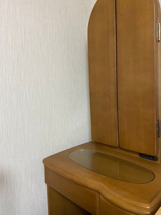 美品 送料込み 三面鏡のドレッサー 化粧台　IDC大塚家具 エレガント