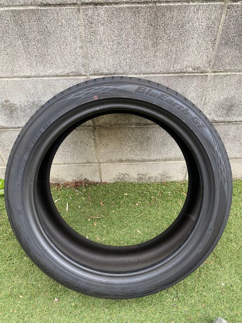 YOKOHAMA Blu Earth-GT 195/50R19 60プリウス装着