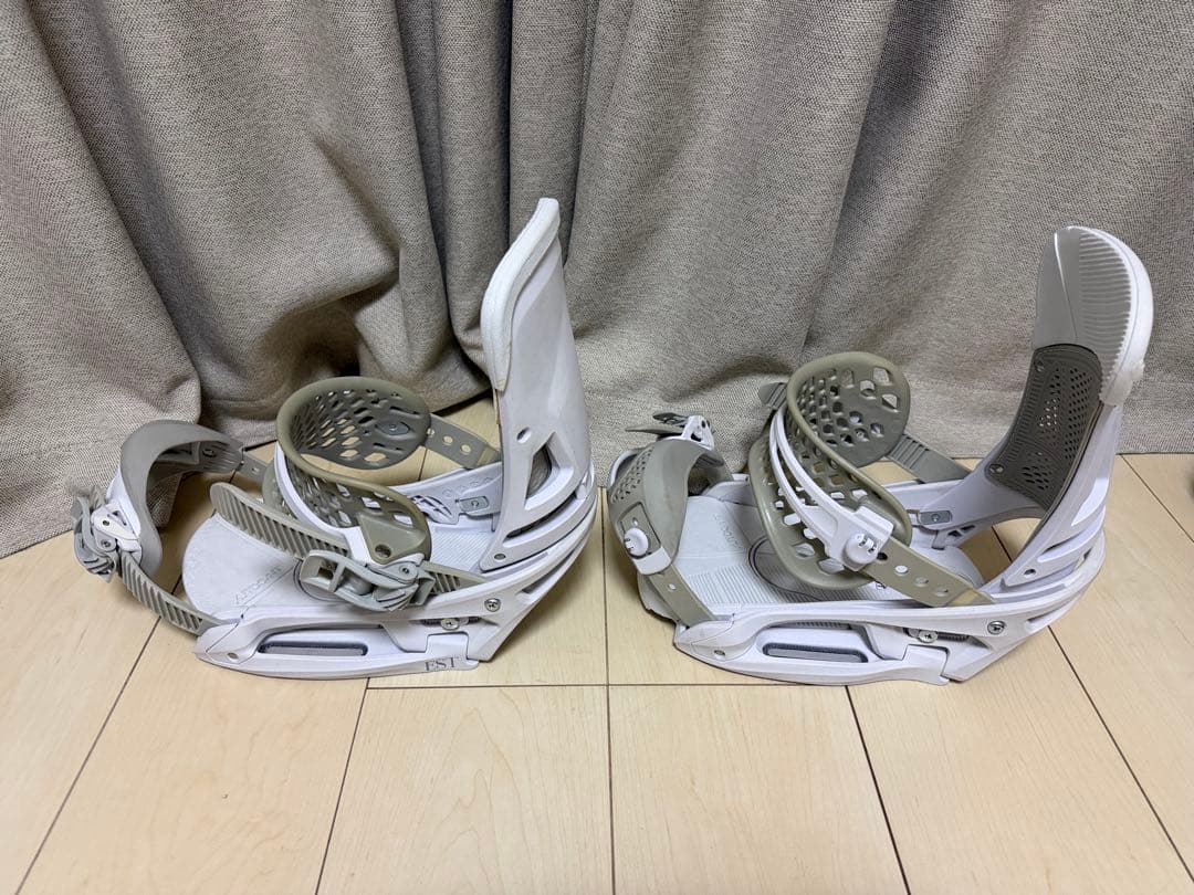 【廃盤品】BURTON MALAVITA EST ビンディング　Mサイズ