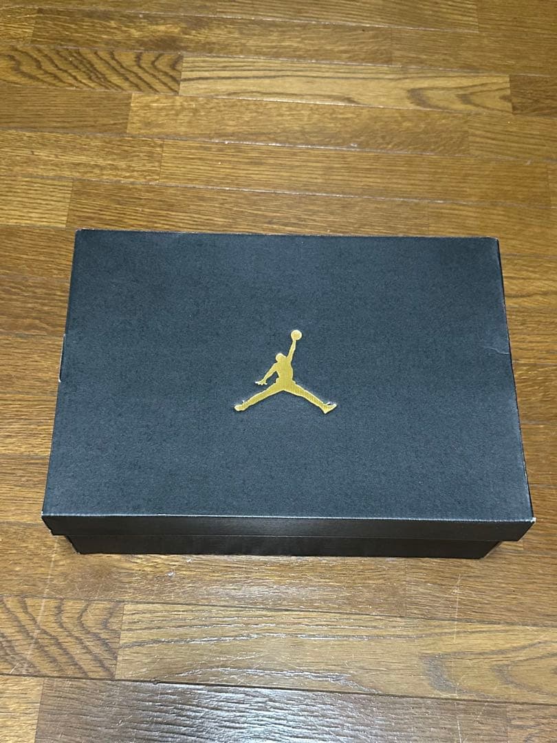 靴 Nike Air Jordan 1 Mid