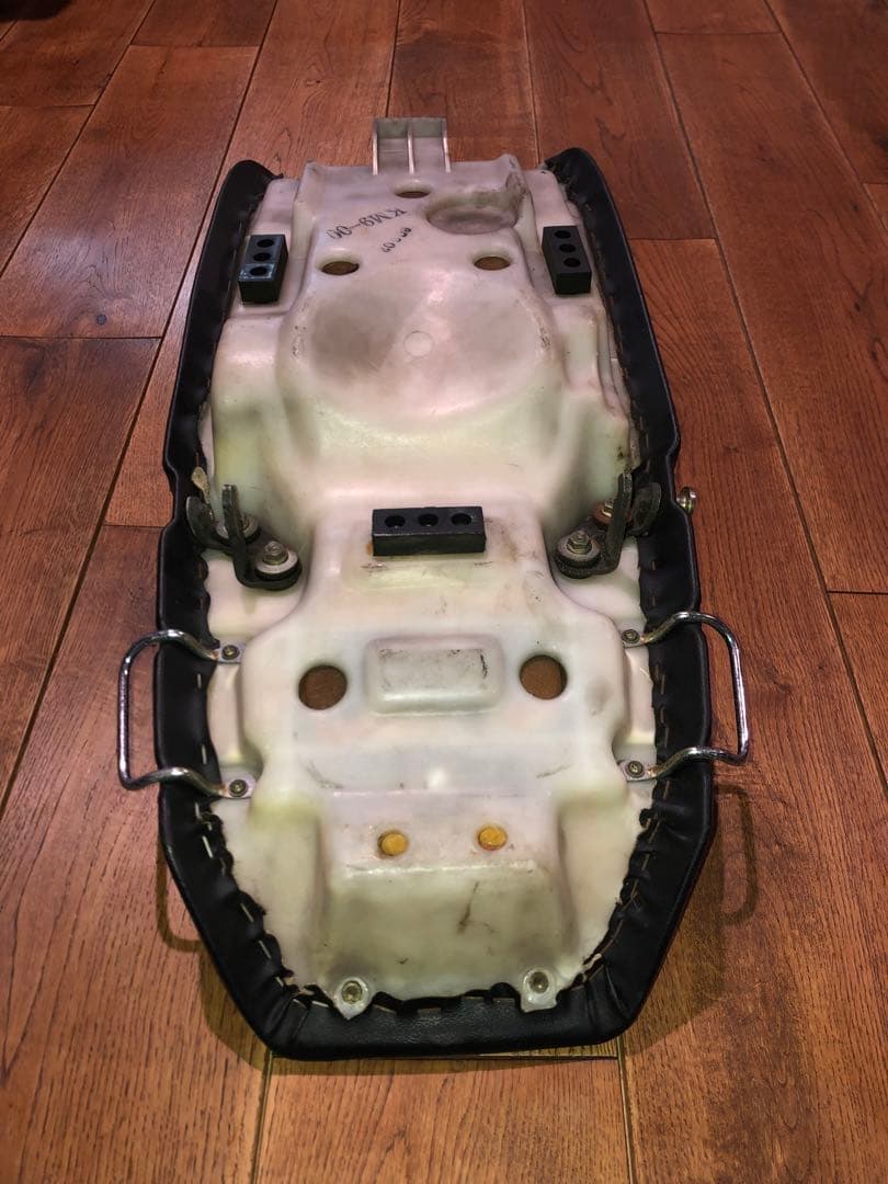 HONDA NS250R・NS400R 純正シート