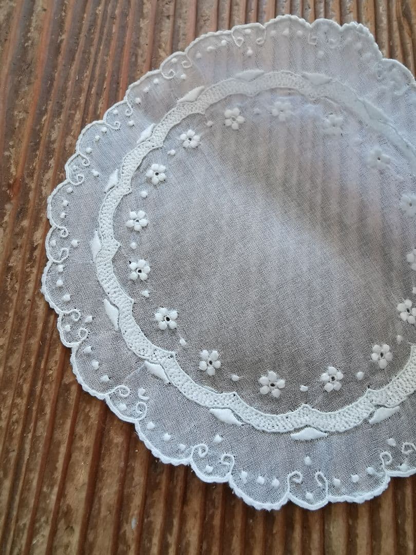 アンティーク マディラ刺繍レース 桜草 オーガンジー ダブルスカラップドイリー