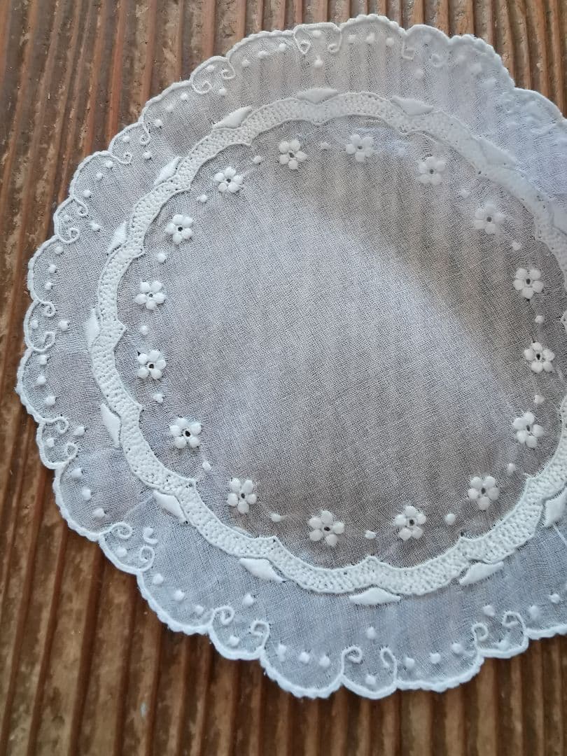 アンティーク マディラ刺繍レース 桜草 オーガンジー ダブルスカラップドイリー