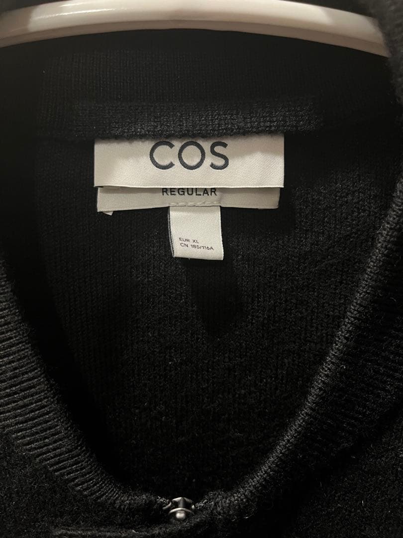 COS ブラック カーディガン