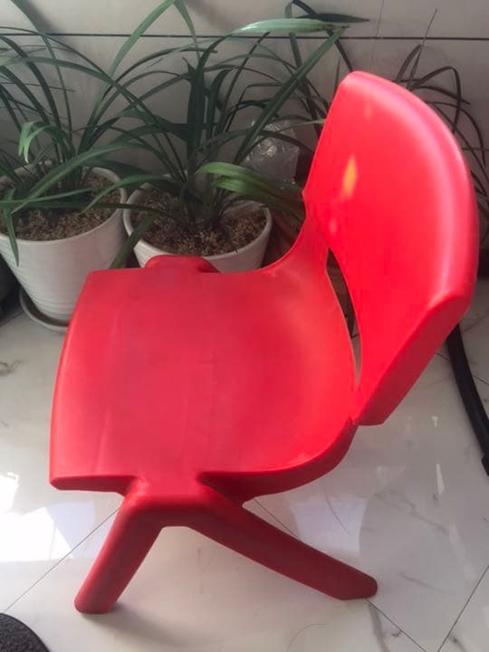 子供 用 のプラスチック 製 いす 椅子