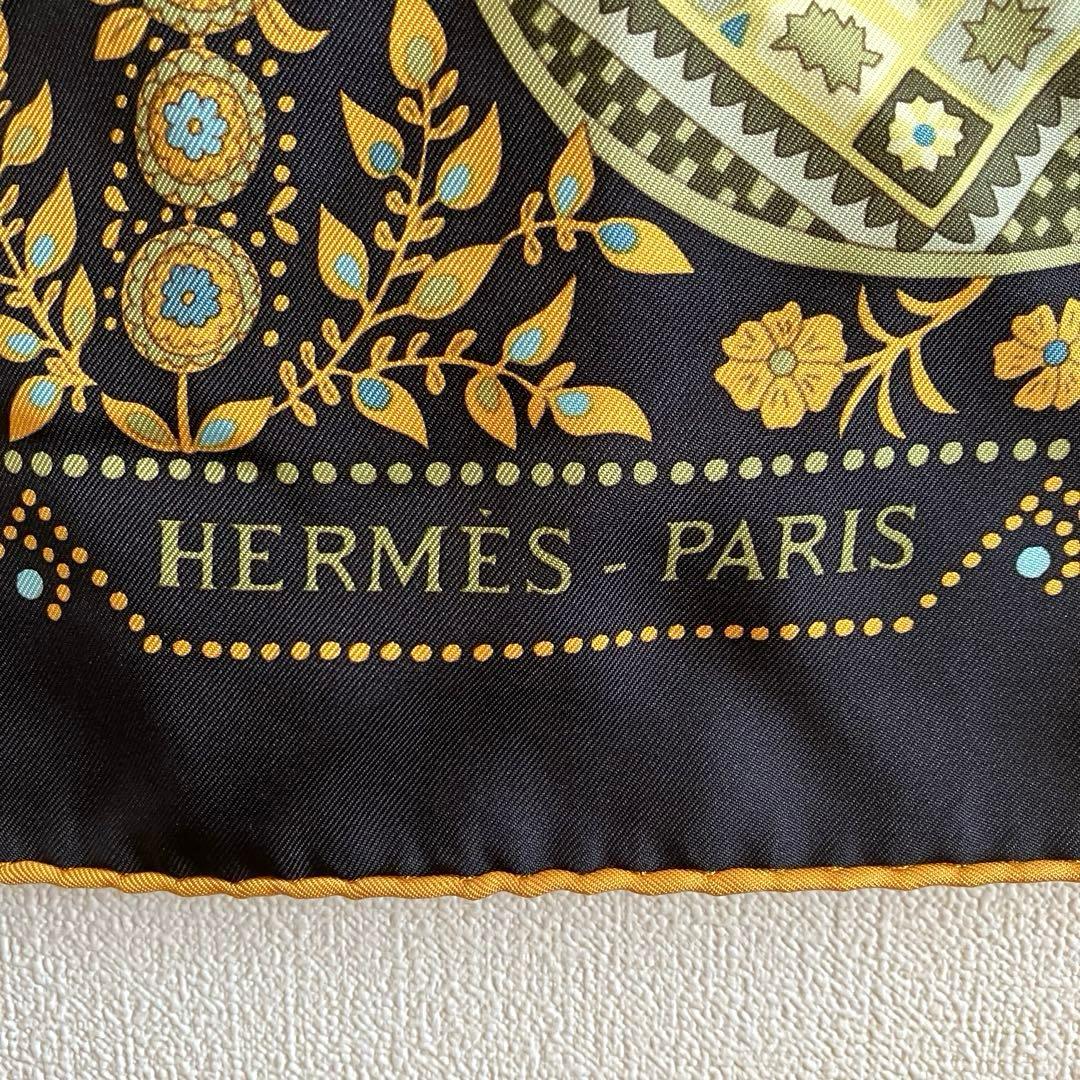 美品　エルメス　HERMES スカーフ　90 カレ生命の木　 シルク　フランス