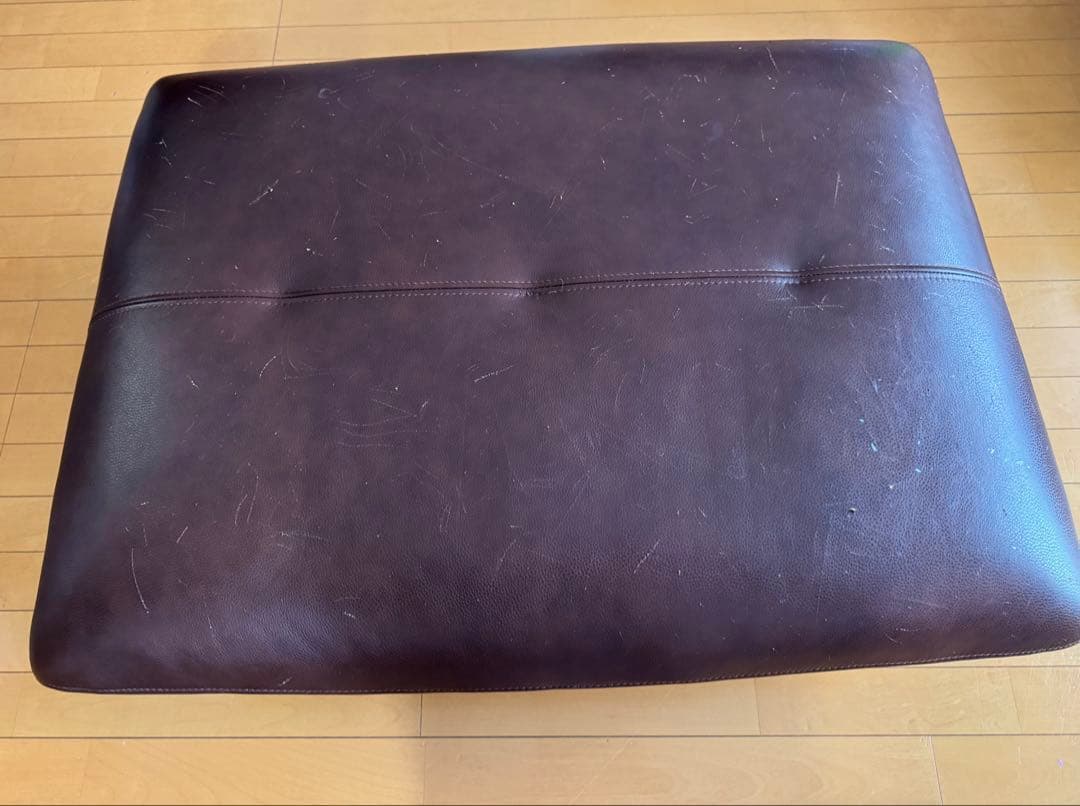 ブラウン レザー オットマン