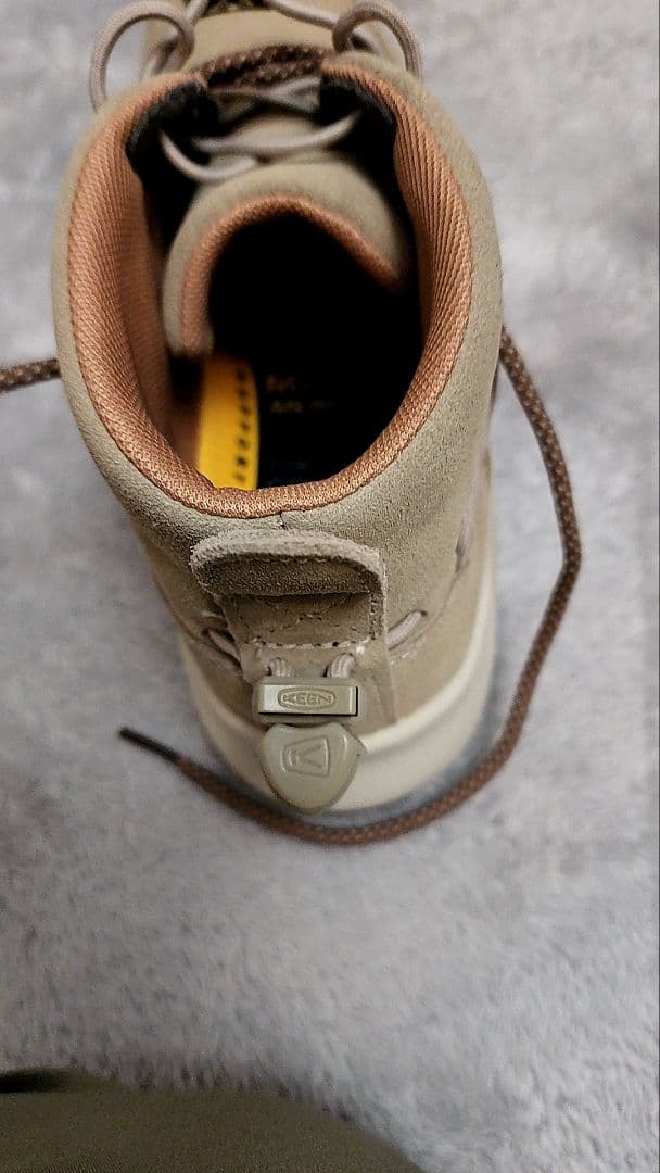美品 KEEN UNEEK CHUKKA 24cm【未使用に近い】