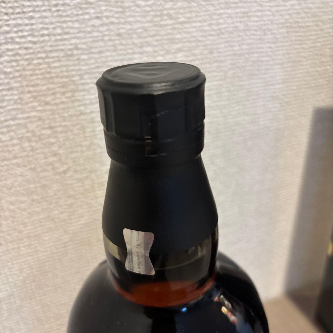 山崎18年　未開封　箱付き