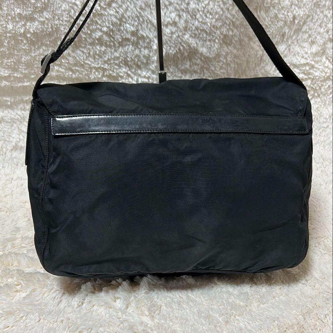 ✨️美品✨️ プラダ ショルダーバッグ メッセンジャー ナイロン 黒 白タグ