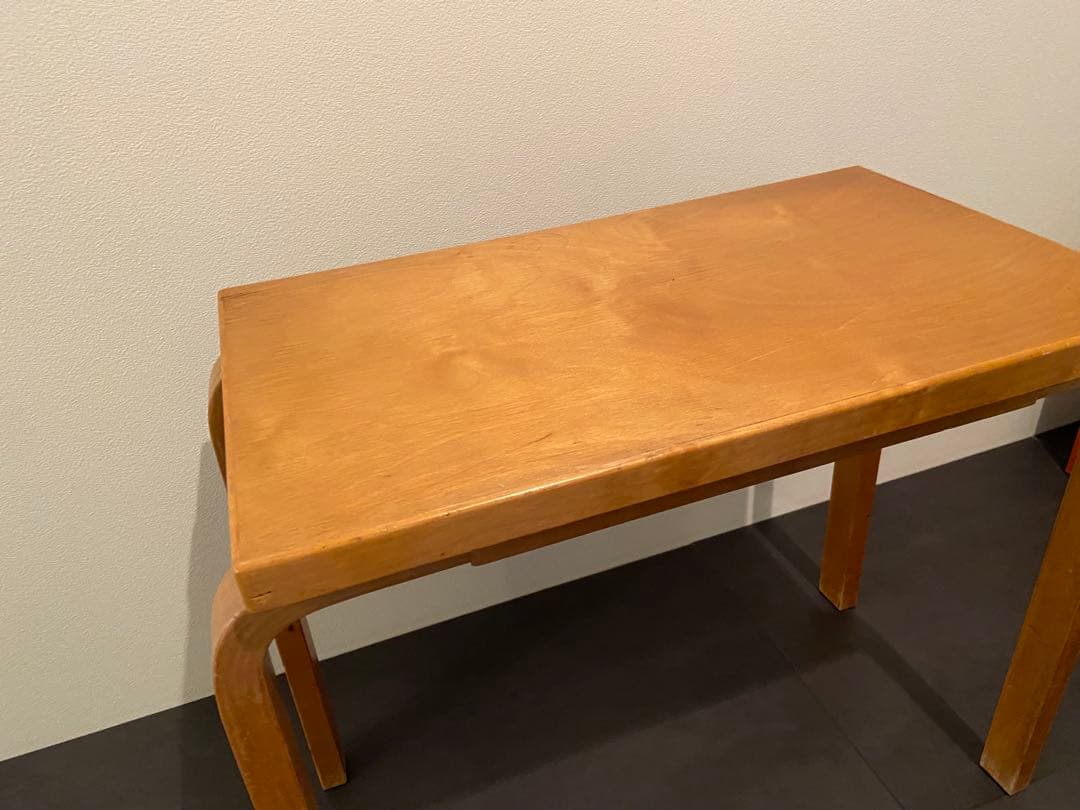 50年代　アルヴァアアルト　alvaraalto サイドテーブル　artek