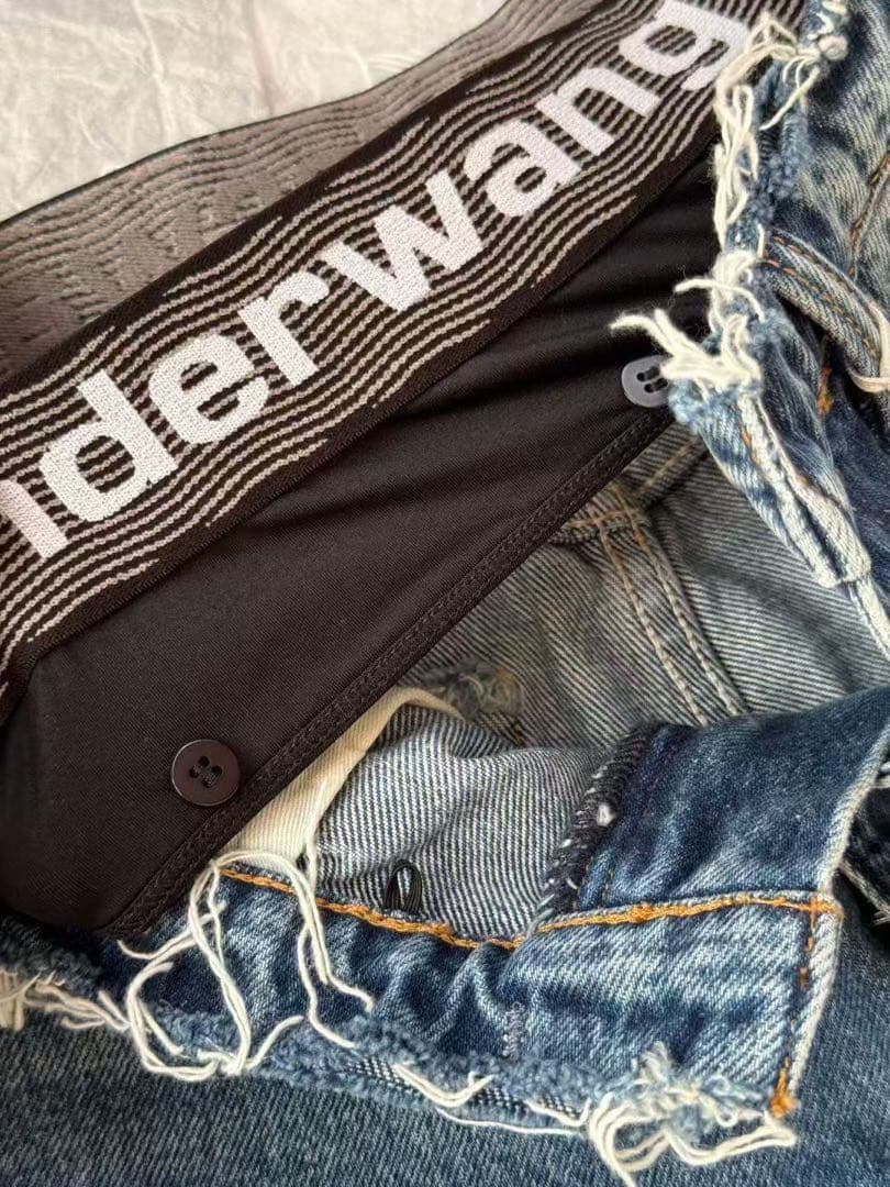 るみ♡3日まで発送不可 　alexander wang ジーンズ