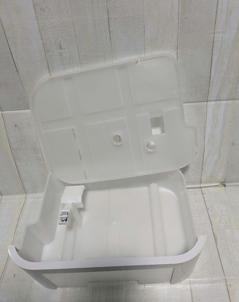 アイリスオーヤマ 衣類乾燥除湿機 IJD-150w　2021年製