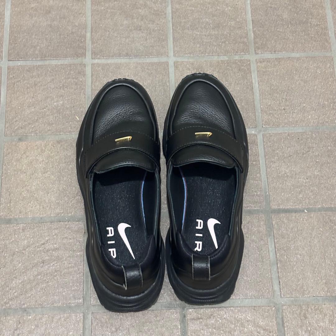 エア マックス フェノメナ 001BLACK/M GOLD 23センチ