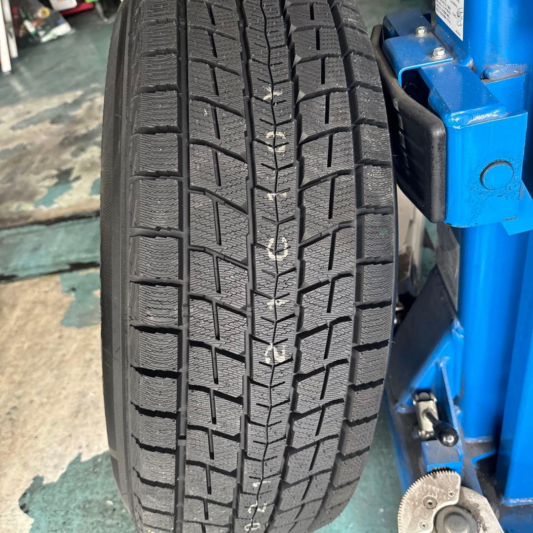 KJ！TJラングラーなどに　未使用　17インチ　スタッドレス