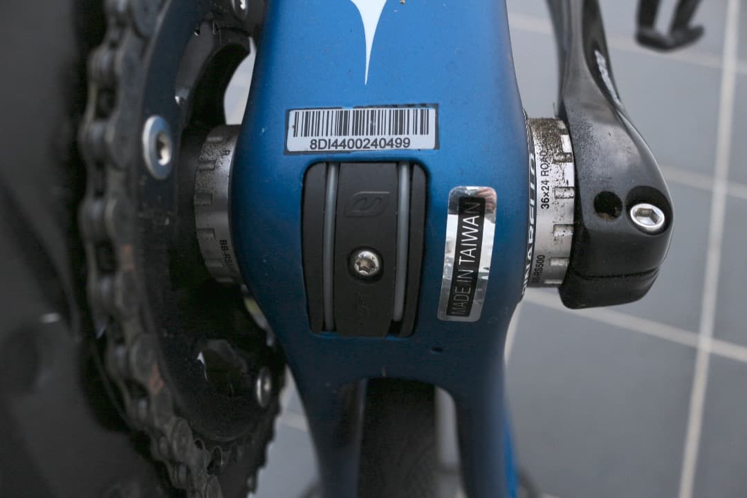 ピナレロ RAZHA ラザ ロードバイク 44 フルクラム ホイール カスタム