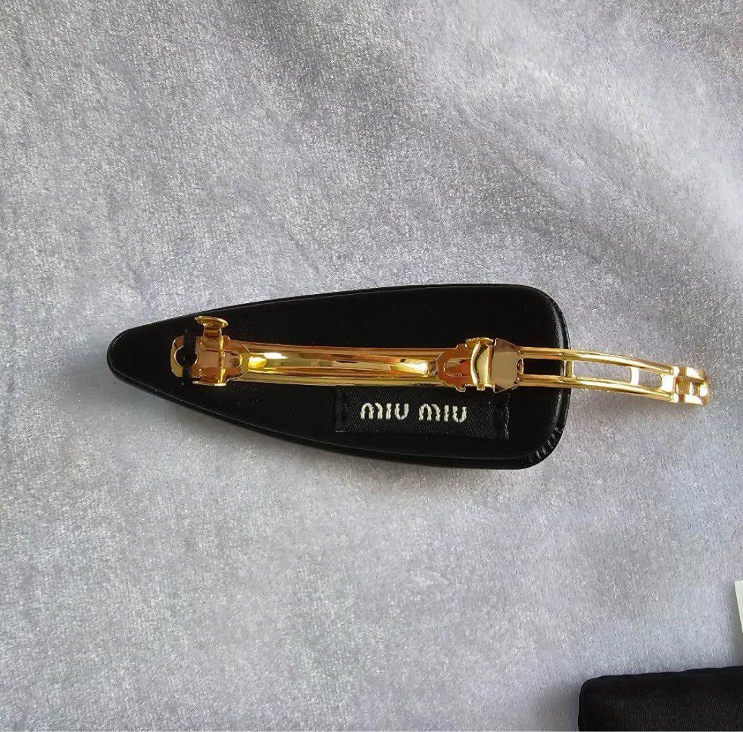 miumiu ヘアクリップ　ブラック新品