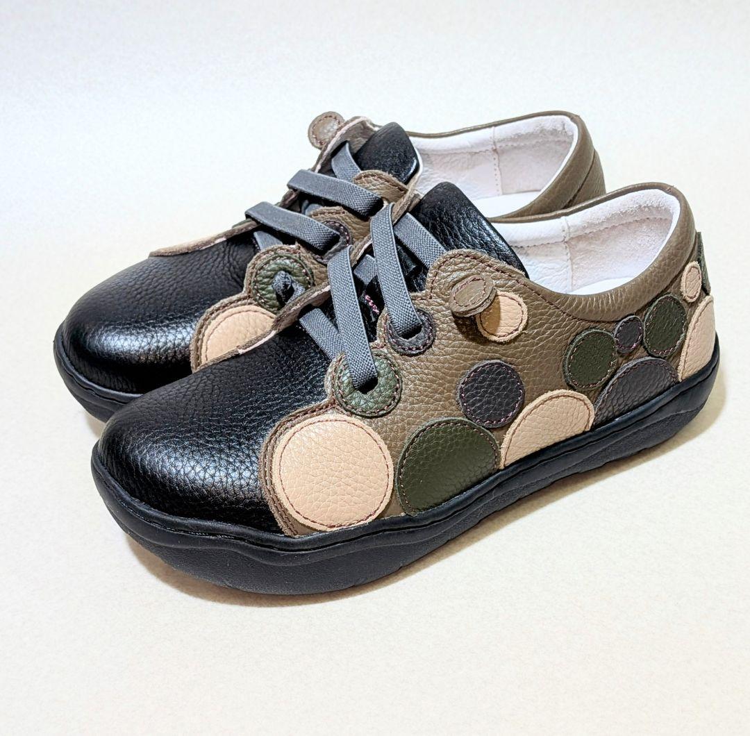 『新品・未使用』エスタシオン本革ドット柄スリッポンスニーカーSSサイズ