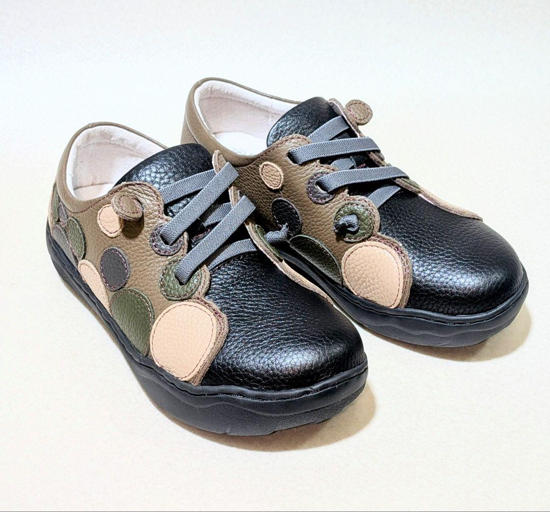 『新品・未使用』エスタシオン本革ドット柄スリッポンスニーカーSSサイズ