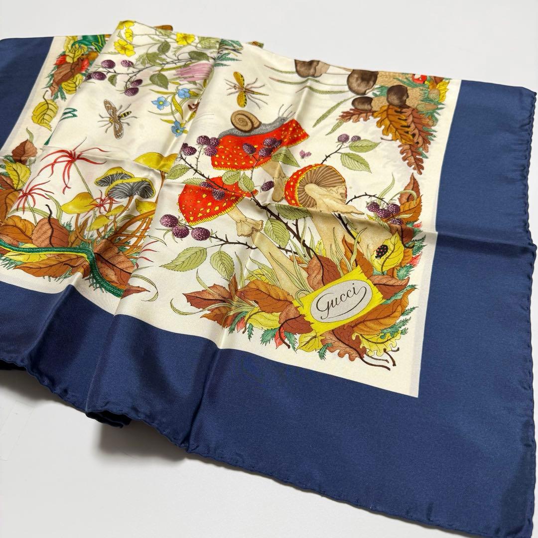 GUCCI オールドグッチ ヴィットリオ・アッコルネロ ボタニカル スカーフ