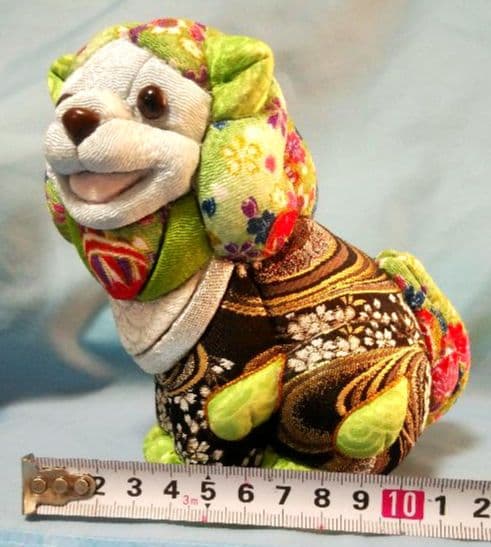 木目込み人形　シーサー家族(緑)