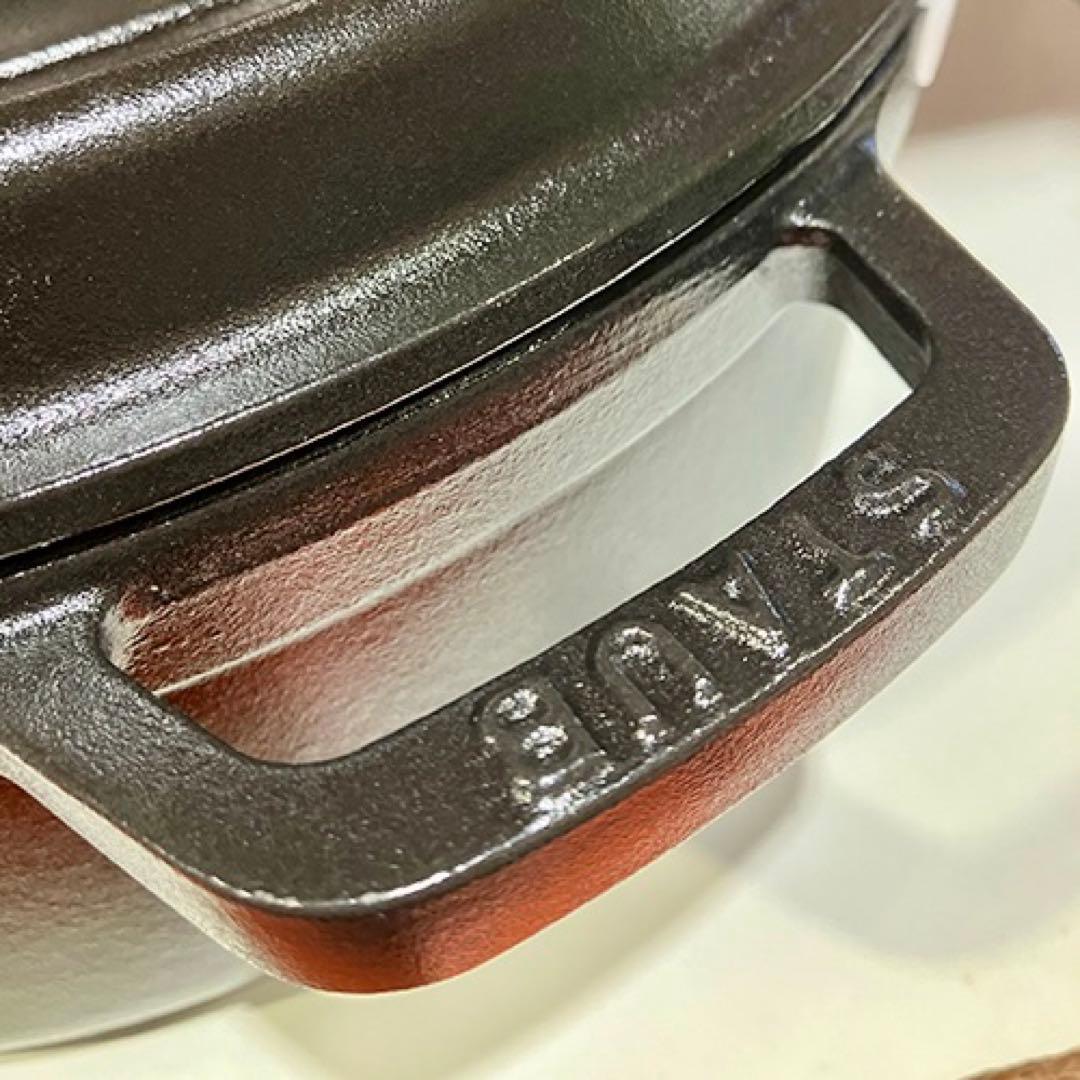 Staub ストウブ シャローココット 26cm ラウンド ブラック 両手鍋