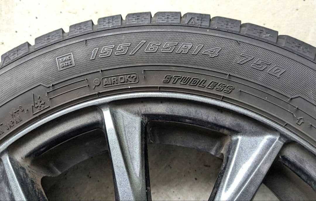 D.O.Sホイール付　155/65r14 グットイヤー‘スタッドレスタイヤ　4本