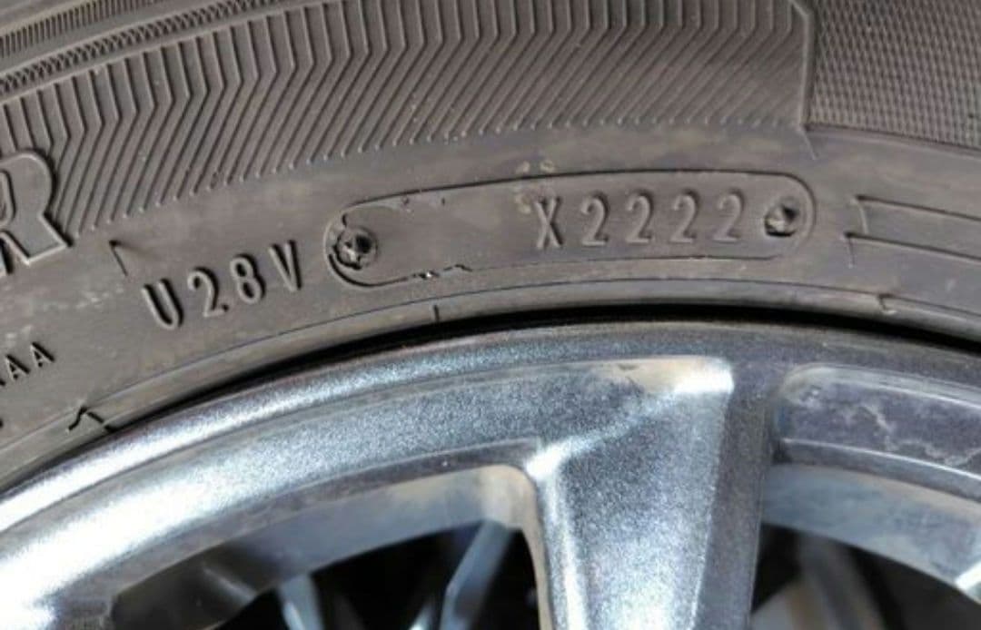 D.O.Sホイール付　155/65r14 グットイヤー‘スタッドレスタイヤ　4本