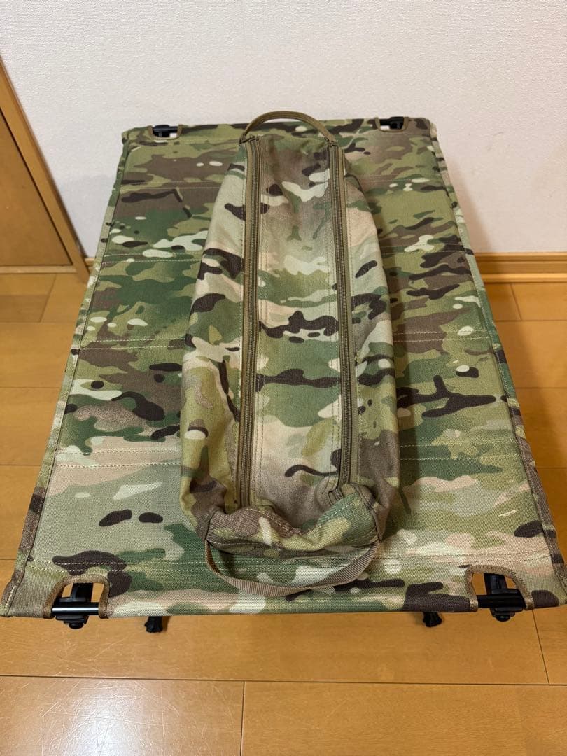 ヘリノックス　タクティカルテーブル　マルチチカム　カモ