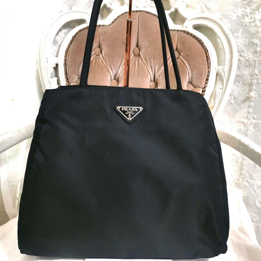 【美品】プラダPRADA 肩掛け台形トートバッグ黒ハンドバッグ 鑑定済!