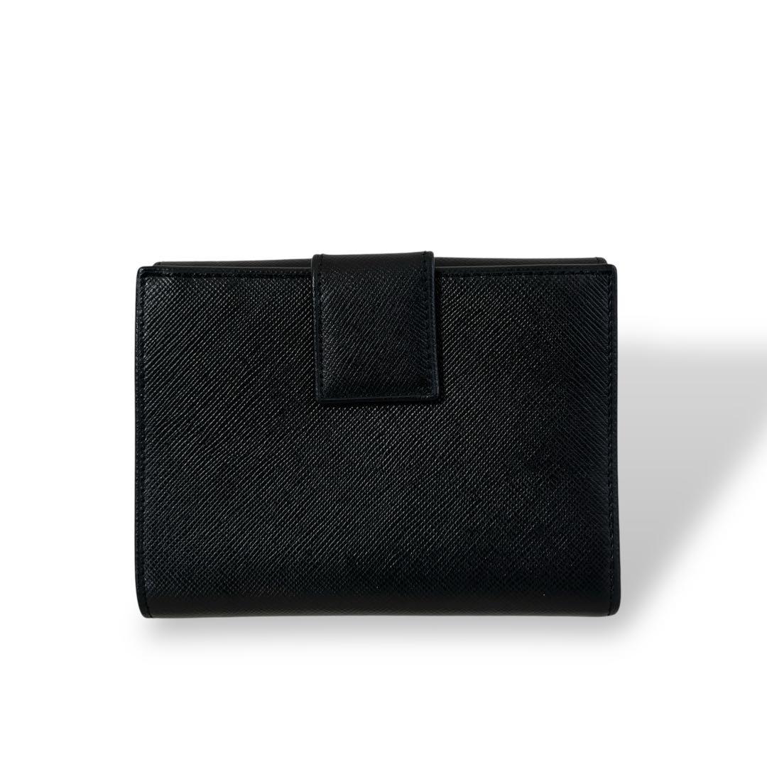 付属品完備　PRADA 二つ折り財布　三角ロゴ　ブラック　サフィアーノレザー