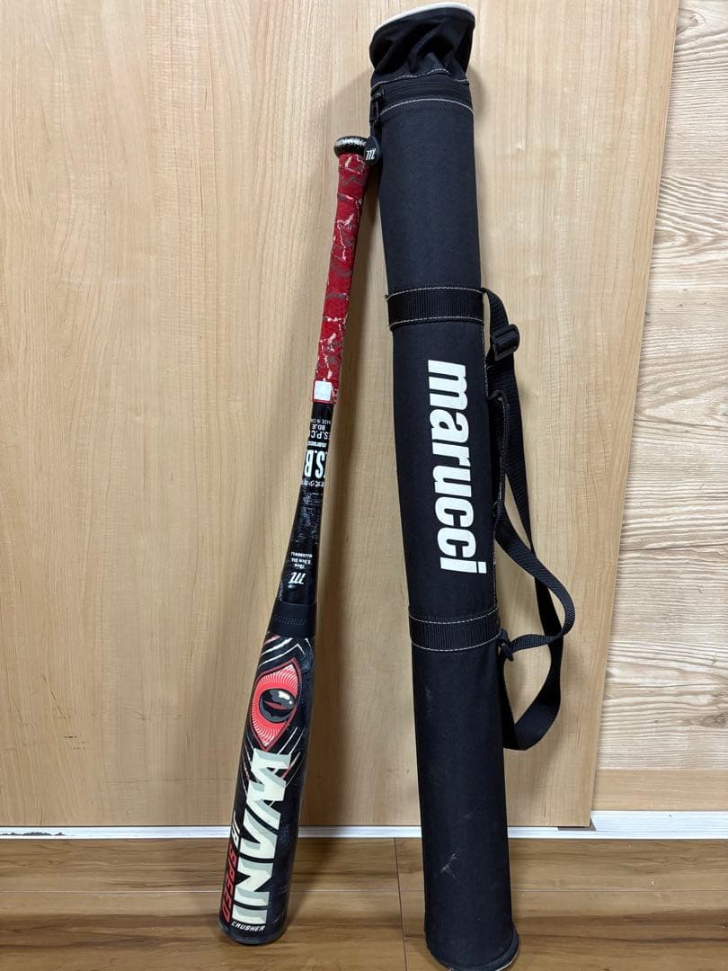 Marucci INVICTA バットとケースセット（アカオニ）