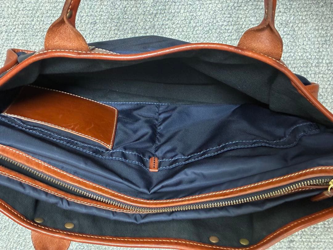 【極美品】Felisi ネイビートート