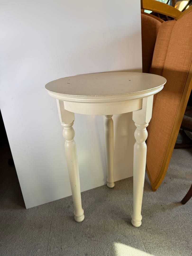 白塗装 木製 ラウンドサイドテーブル 3本脚 花台 飾り台 高さ80cm