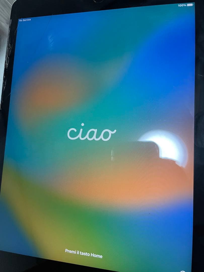 ipad a2429 32GB 第8世代 正常作動 画面割れ