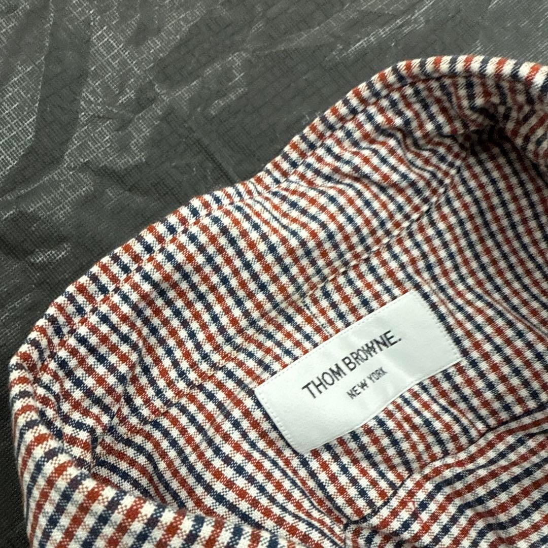 トムブラウン　RWBアームバンドシャツ　　　　4 ボタンダウンシャツ　THOM