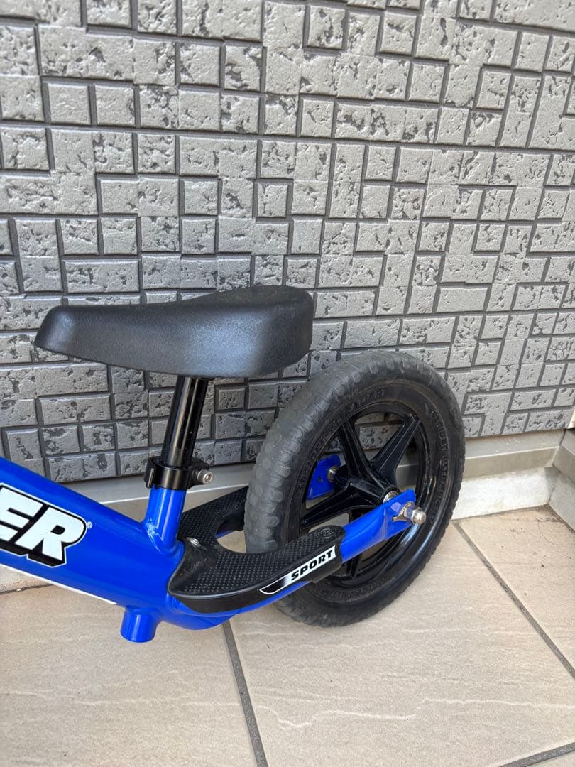 美品！12インチ STRIDER スポーツモデル 青 2歳〜5歳