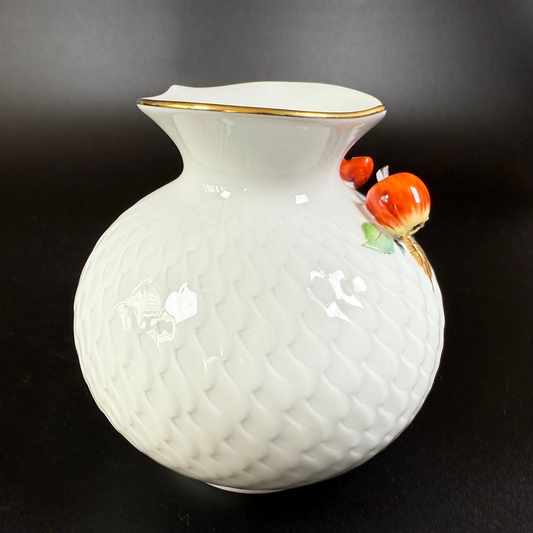 新品 マイセン 波の戯れ フルーツ 林檎 葡萄 貼花 花瓶１点(共箱付)、1級品