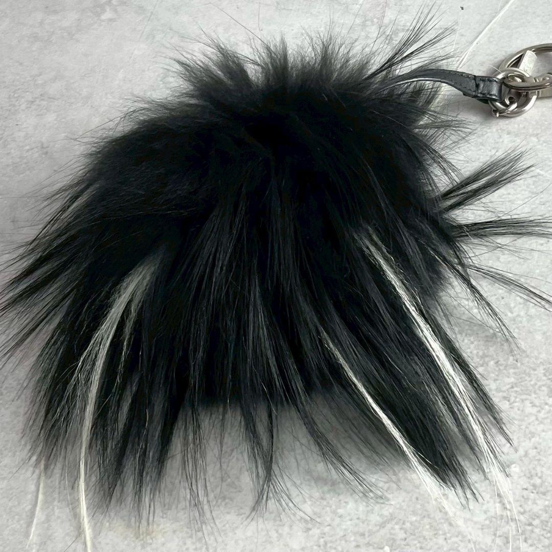 美品●FENDI バグズチャーム キーホルダー モンスター ファー ストラップ