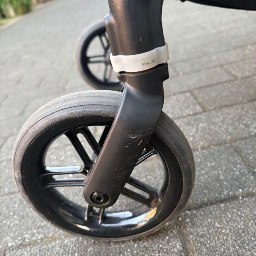 サイベックス　cybex　メリオカーボン　ブラック　2022