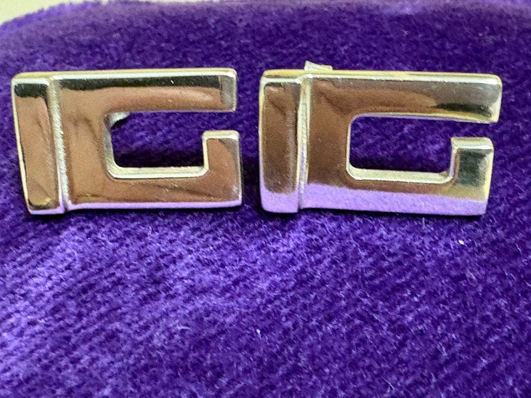 GUCCI グッチ　ピアス　シルバー925 Gマークデザイン　スクエアG
